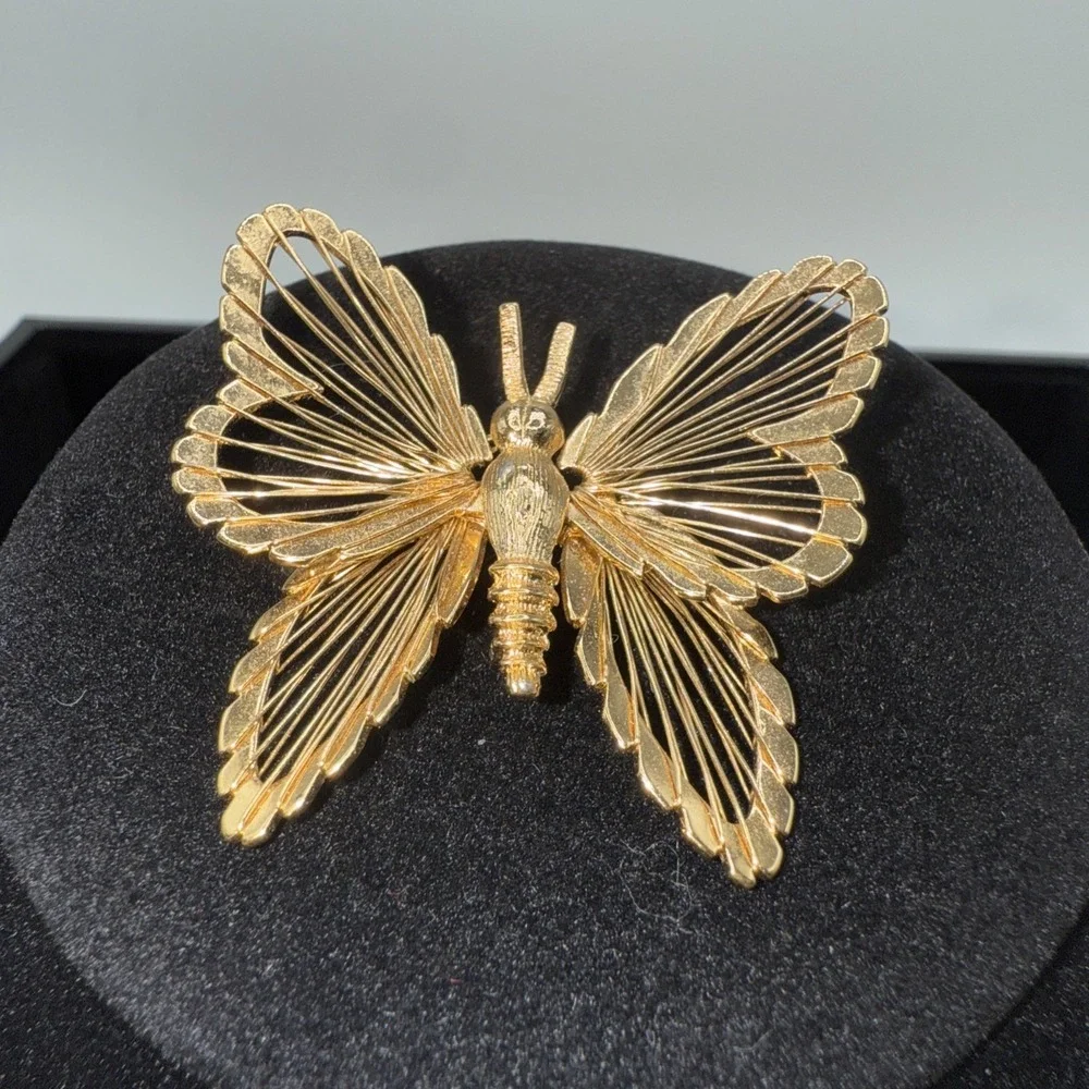 Vintage Signed Monet Butterfly Brooch Pin Gold Tone Open Filigree 1.5 inches
